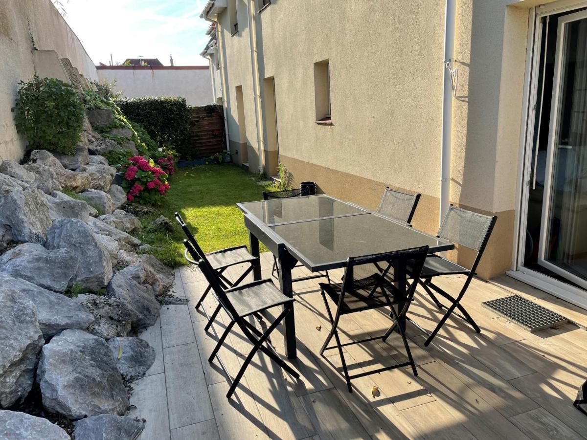 Villa Louise - Appartement Spacieux Proche Digue Avec Jardin Wimereux Exterior foto